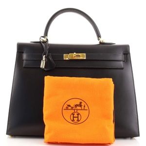 Kelly Handbag Noir Box Calf with Gold Hardware 35